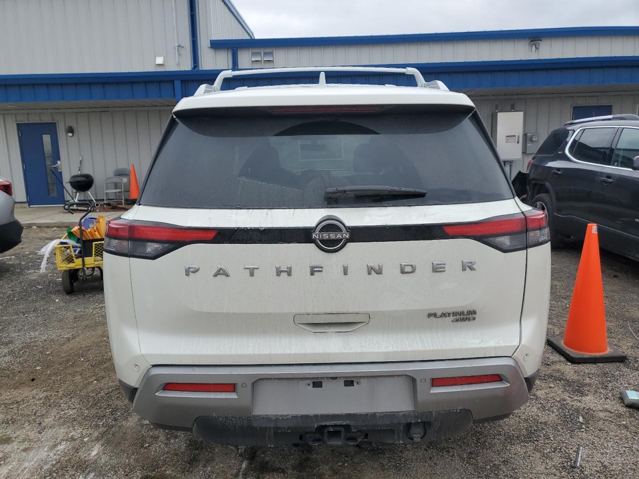 2024 Nissan Pathfinder - Image 6
