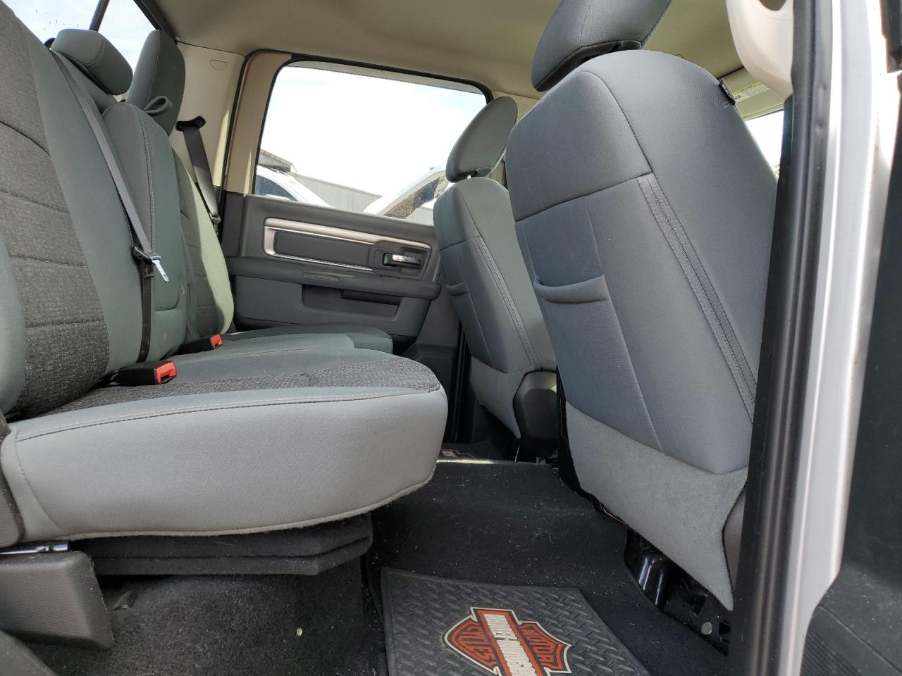 2017 RAM 1500 - Image 10