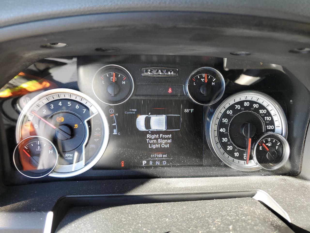 2017 RAM 1500 - Image 9