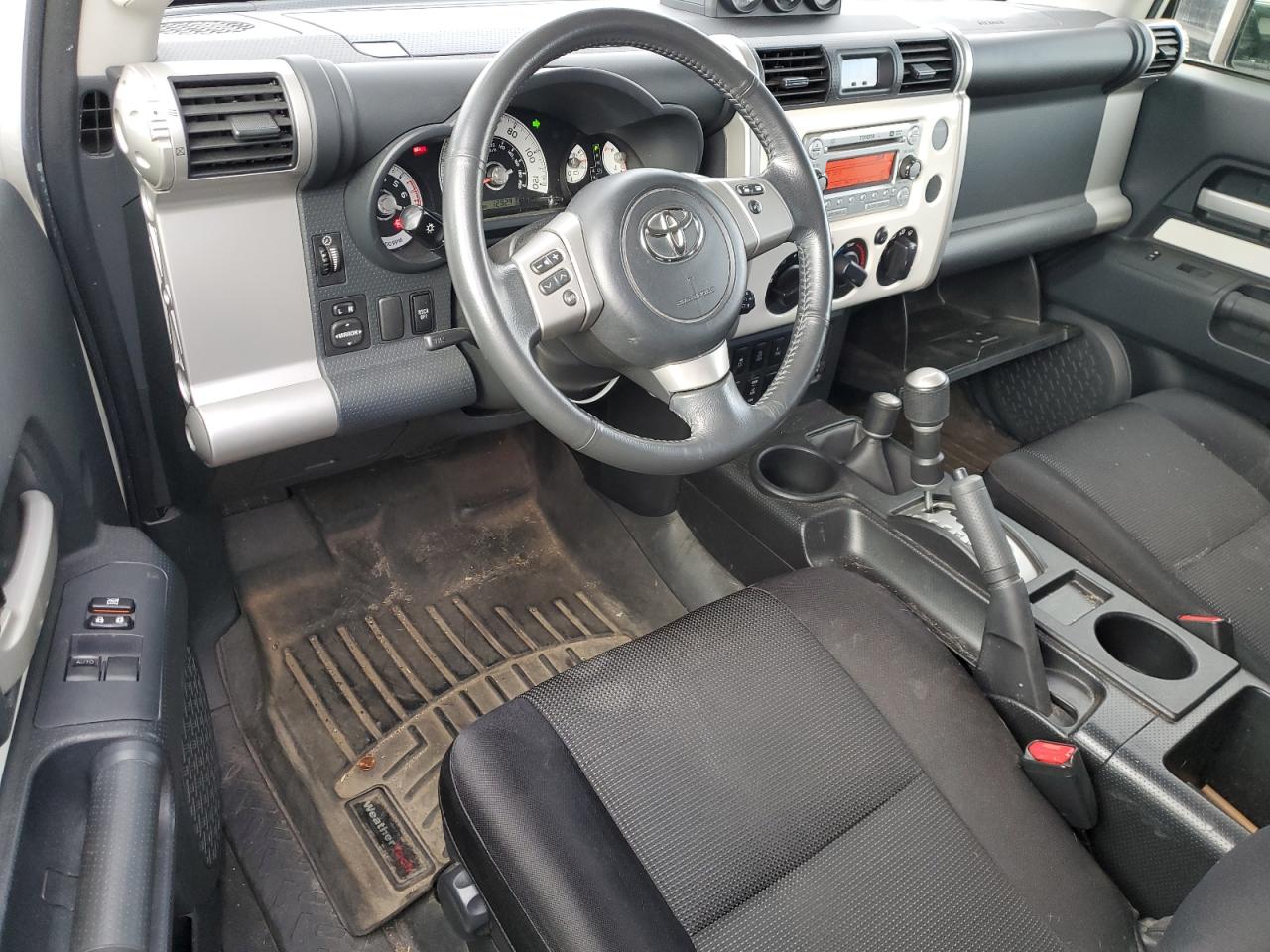 VIN JTEBU4BF5EK183151 2014 TOYOTA FJ CRUISER no.8