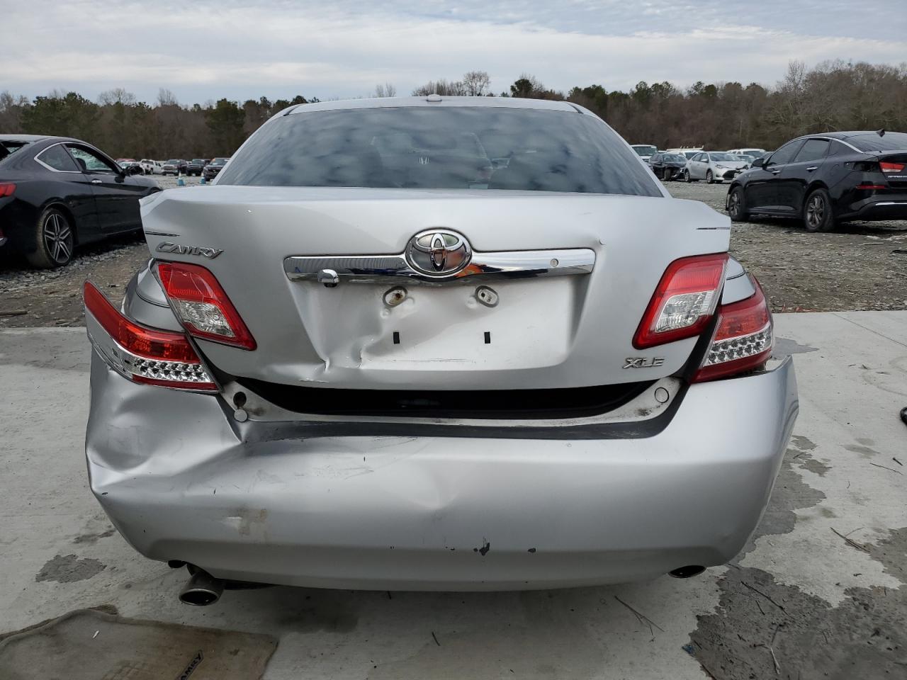 2010 Toyota Camry - Image 6
