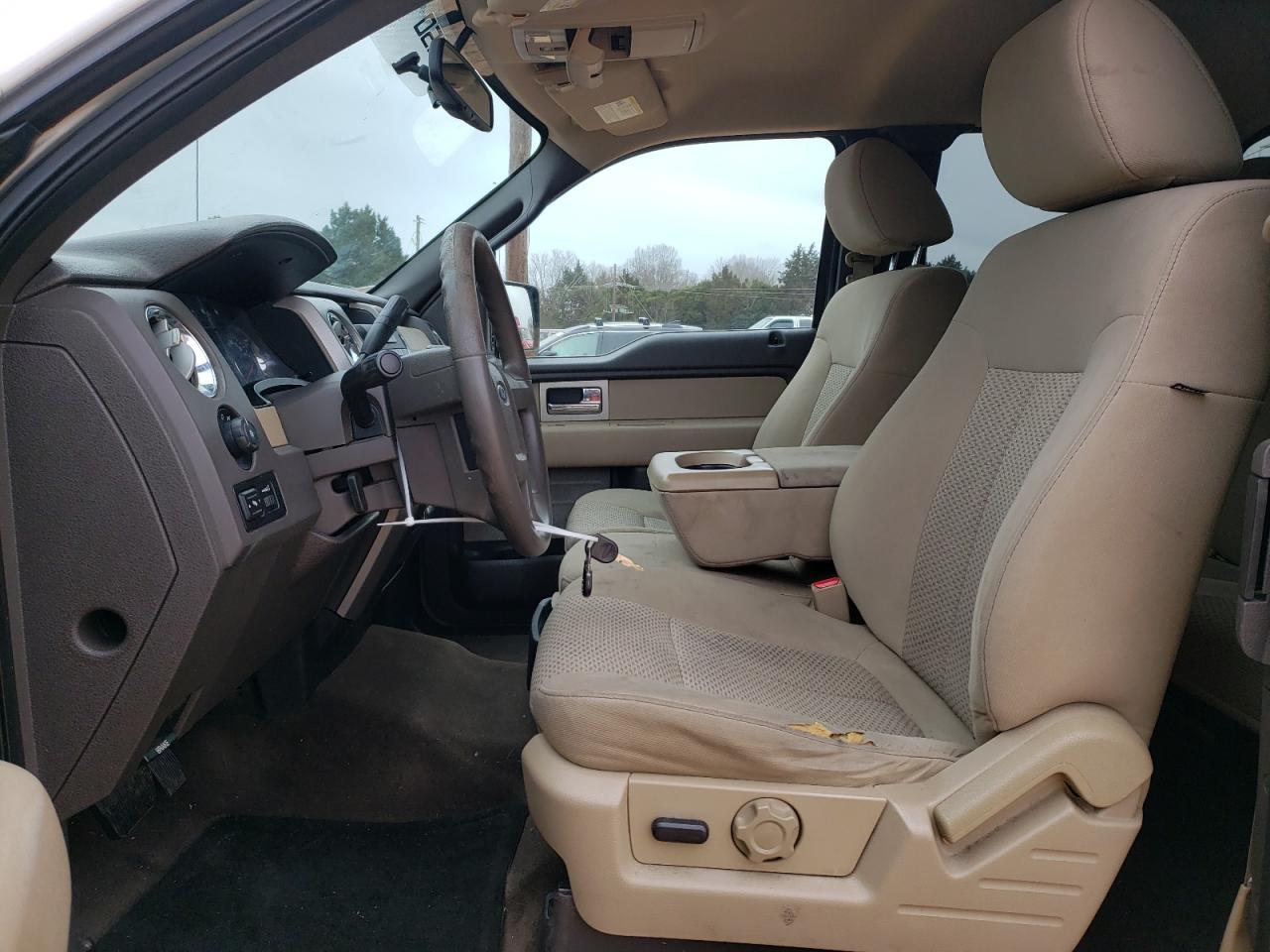 2010 Ford F-150 - Image 7