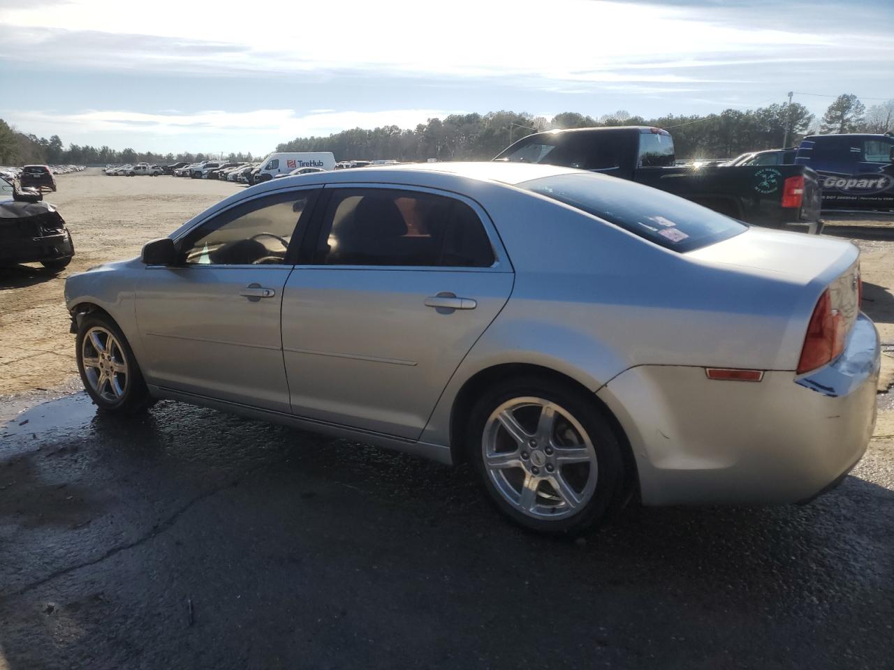 2011 Chevrolet Malibu - Image 2