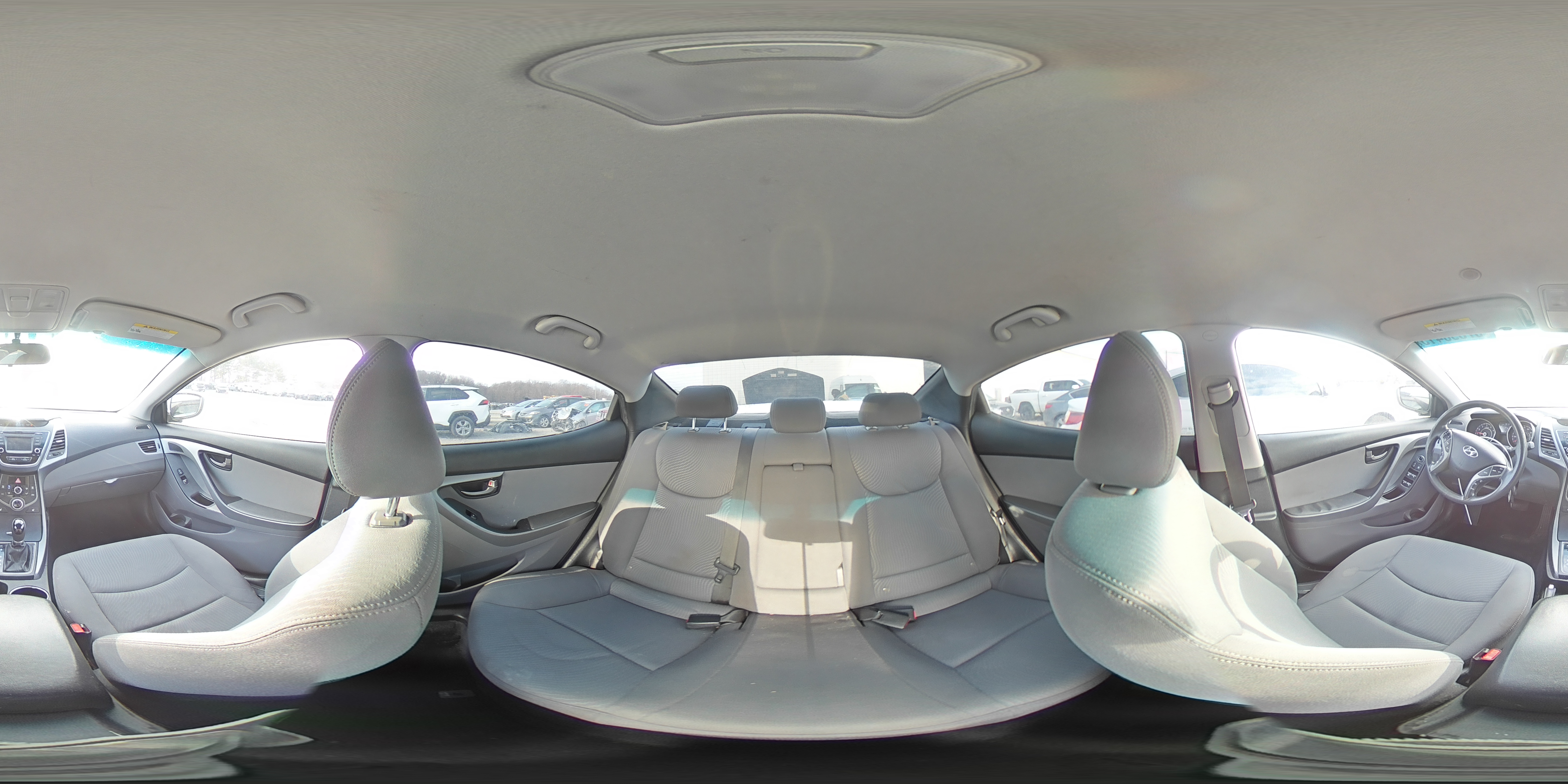 2014 Hyundai Elantra - Image 15