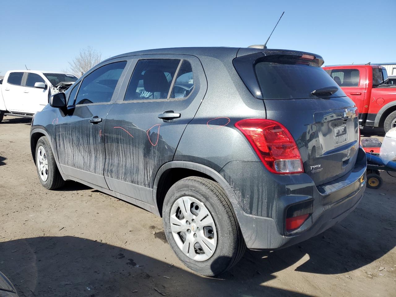 2019 Chevrolet Trax - Image 2