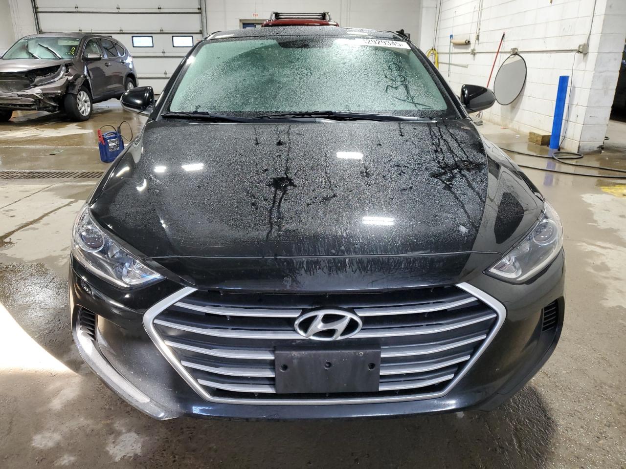 2018 Hyundai Elantra - Image 5