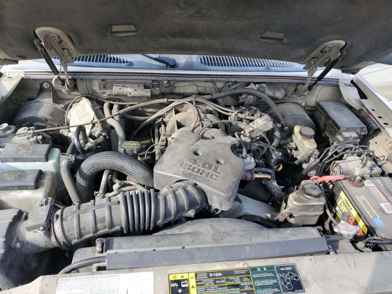2003 Ford Explorer - Image 11