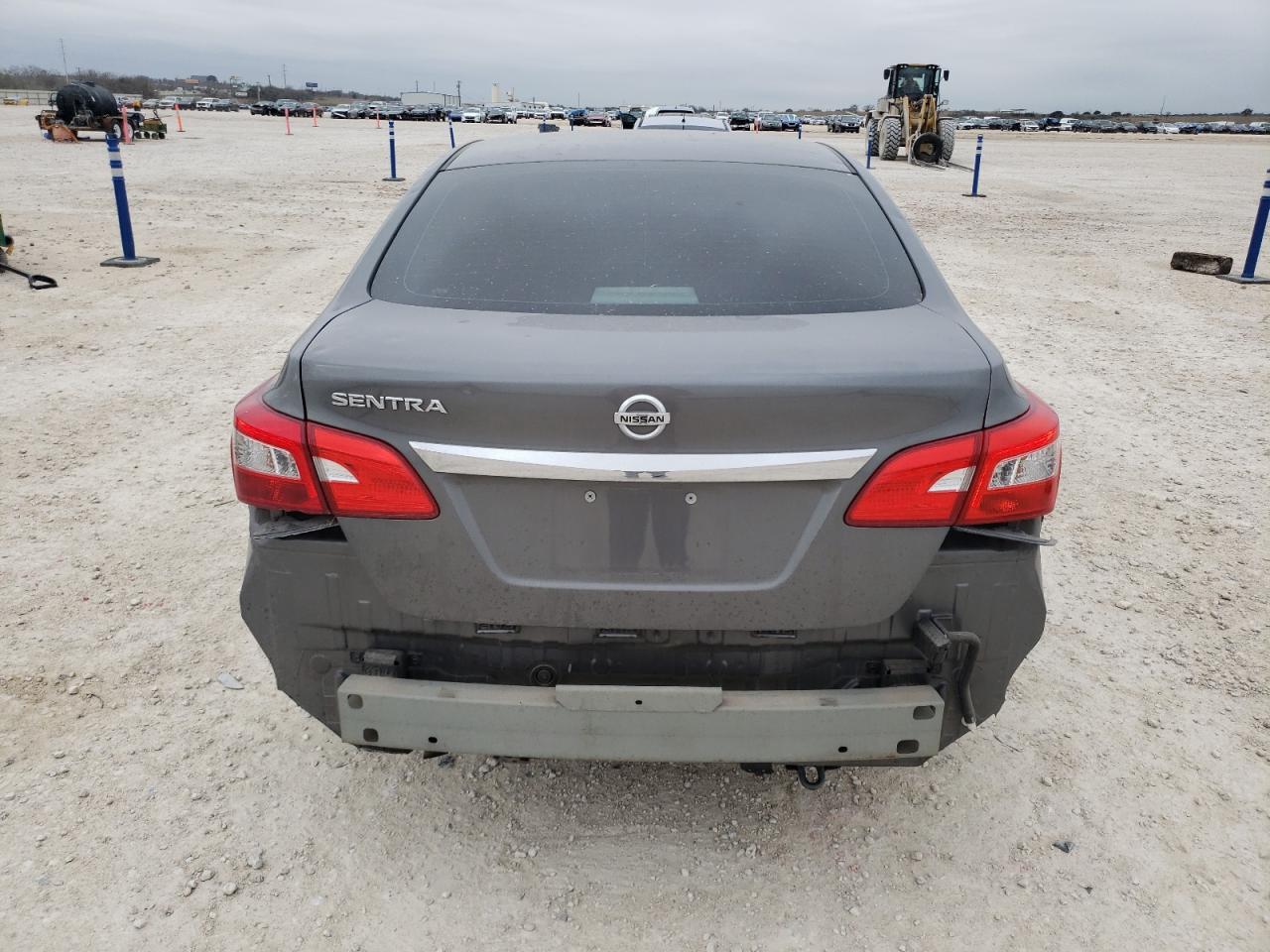 2016 Nissan Sentra - Image 6