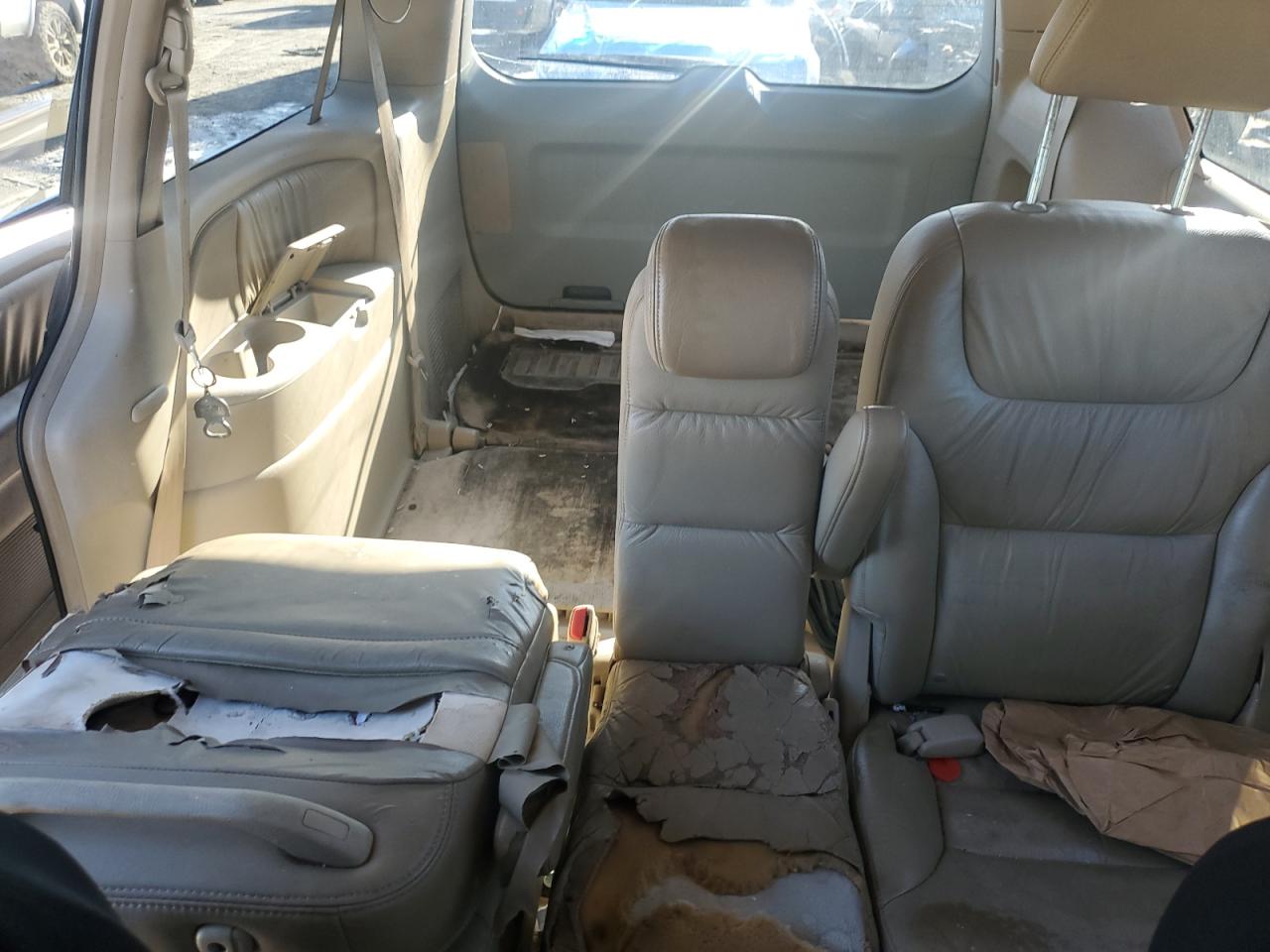 2006 Honda Odyssey - Image 10
