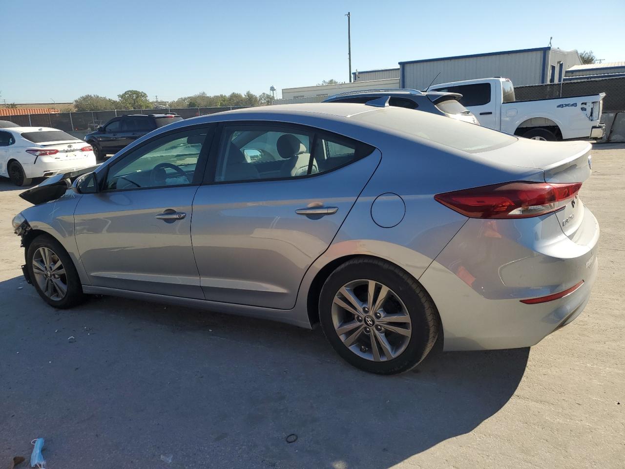 VIN 5NPD84LF8HH134898 2017 HYUNDAI ELANTRA no.2