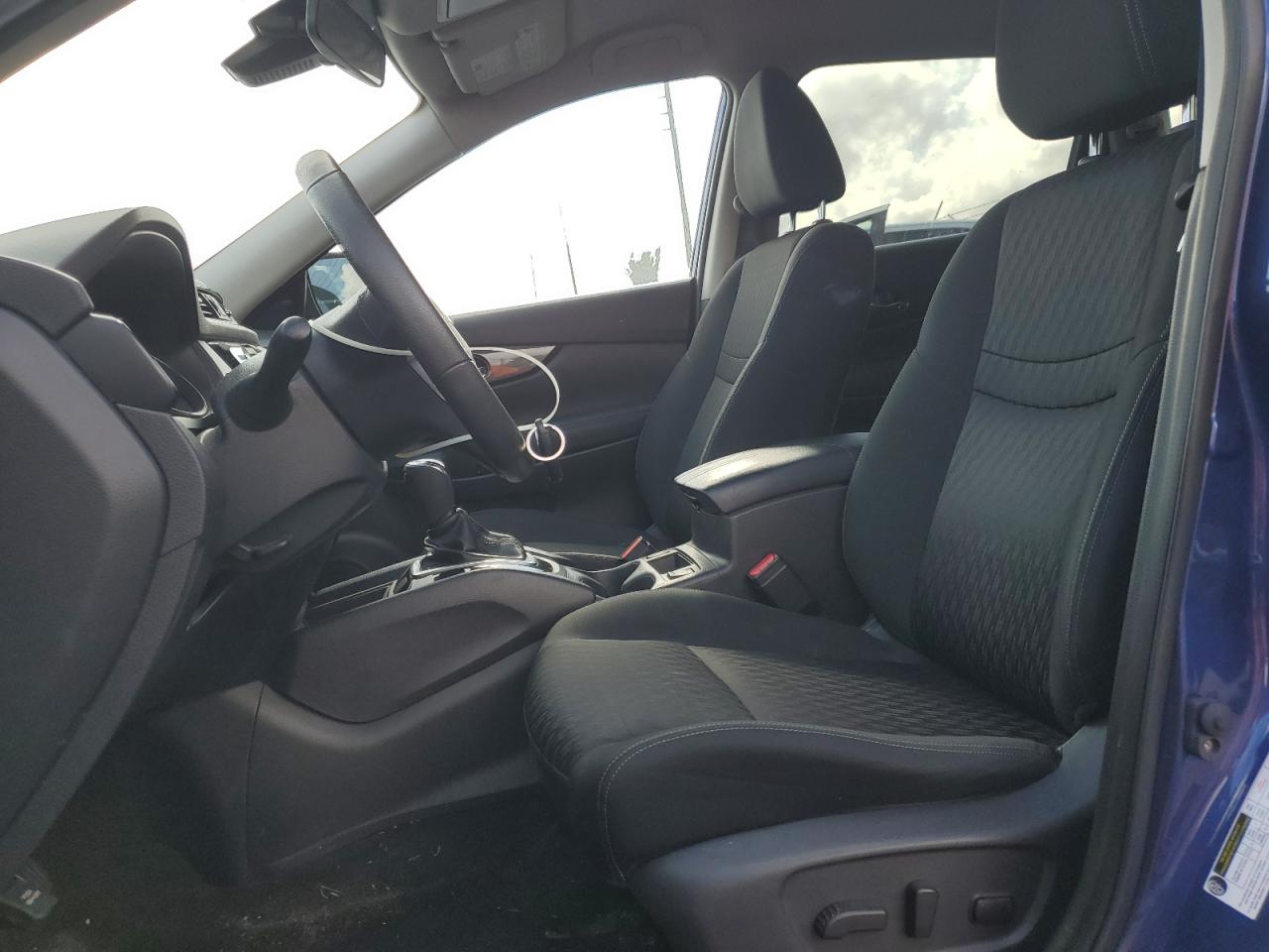 2020 Nissan Rogue - Image 7