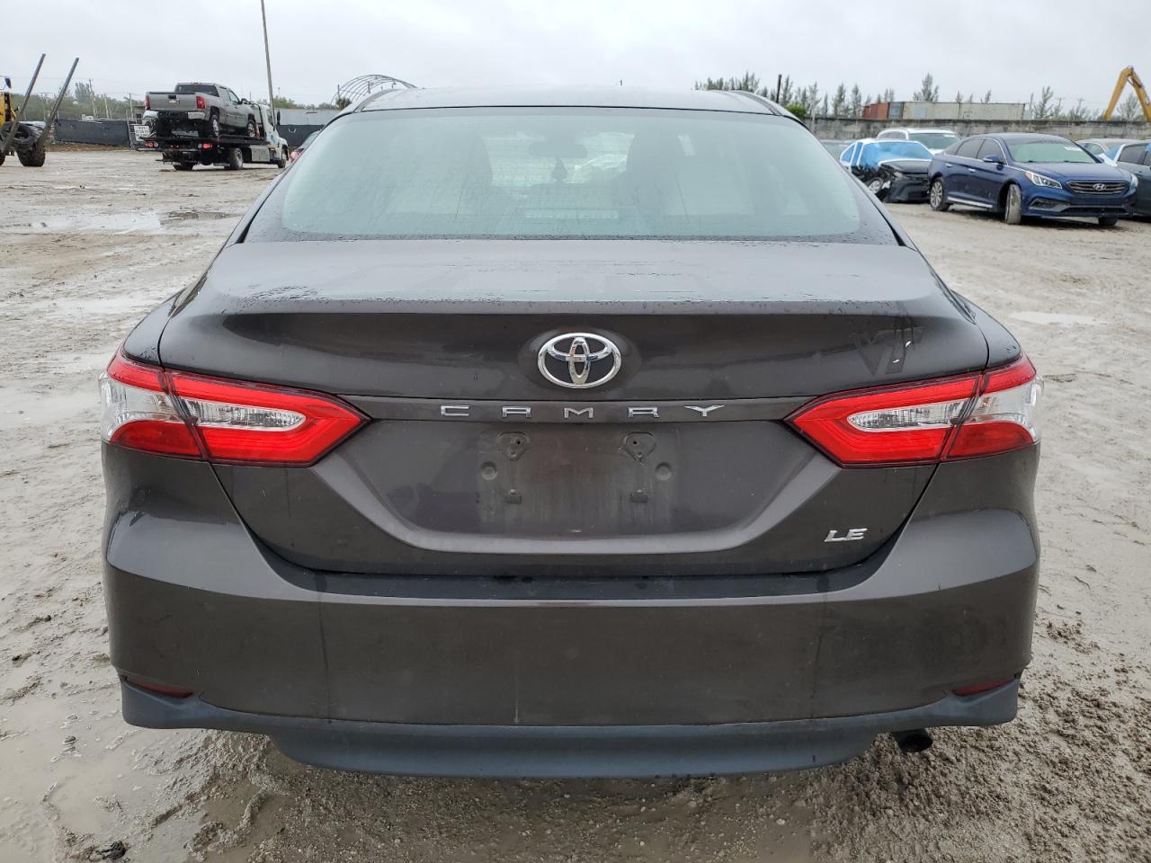 2018 Toyota Camry - Image 6