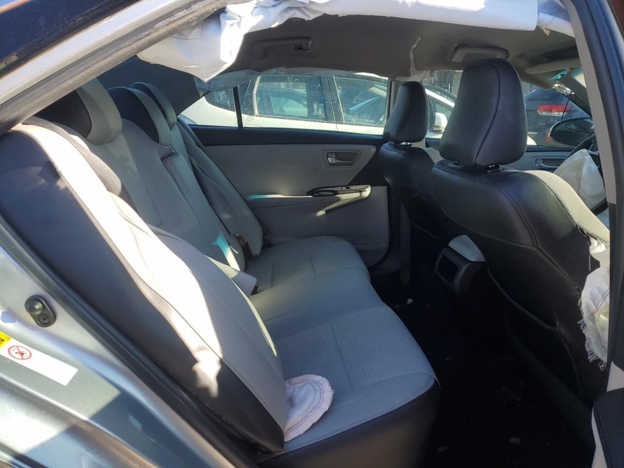 2017 Toyota Camry - Image 10