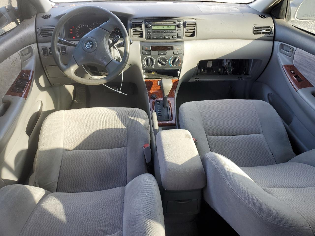 2005 Toyota Corolla - Image 8