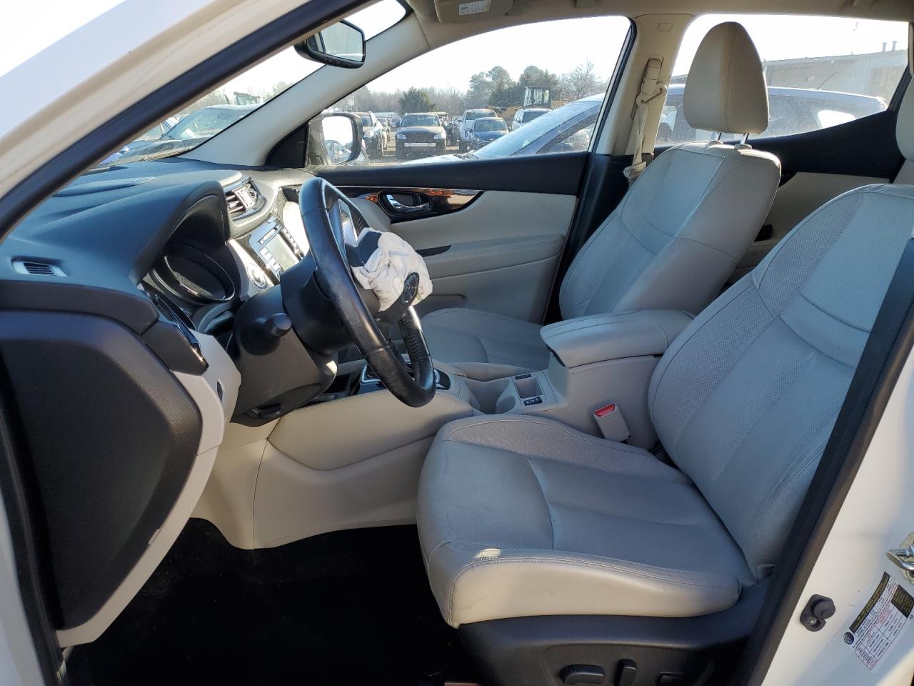 2019 Nissan Rogue - Image 7