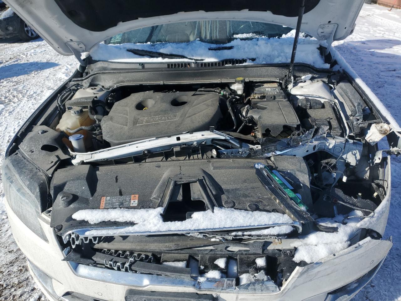 2019 Lincoln MKZ - Image 13