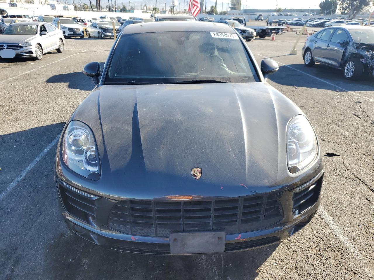 VIN WP1AB2A54HLB11468 2017 PORSCHE MACAN no.5