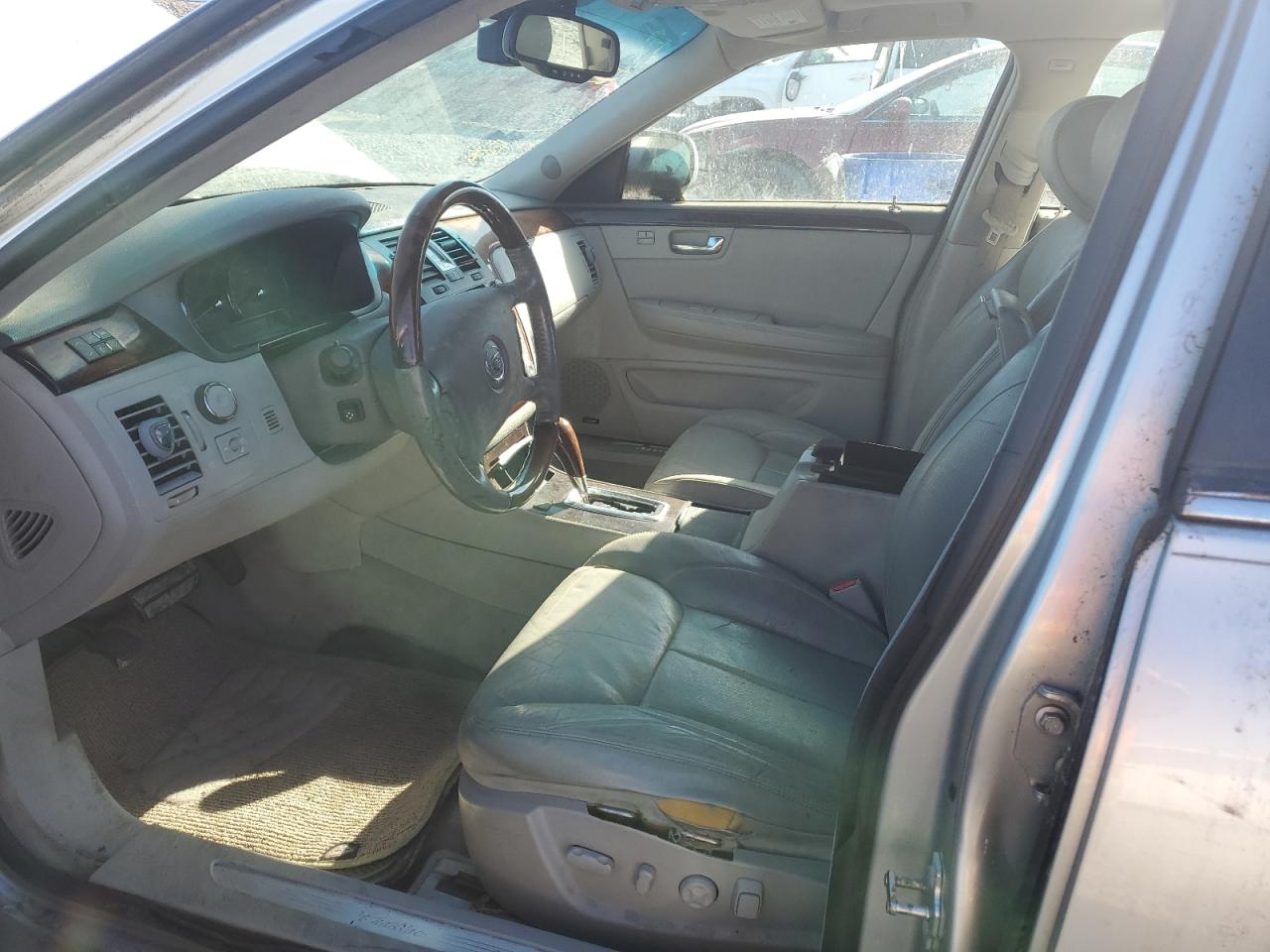 2006 Cadillac DTS - Image 7