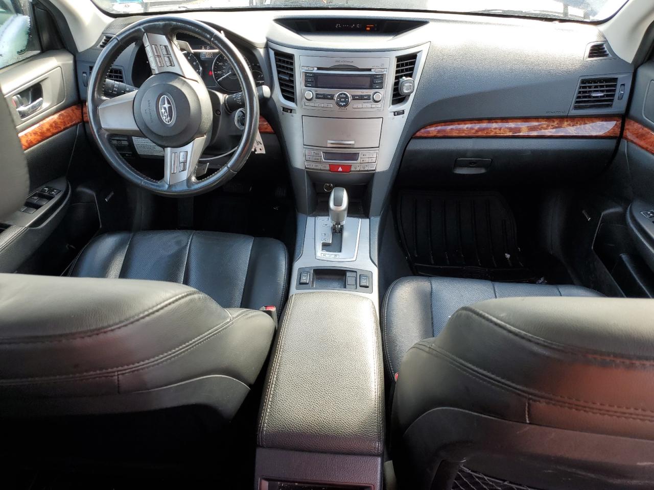2011 Subaru Outback - Image 8