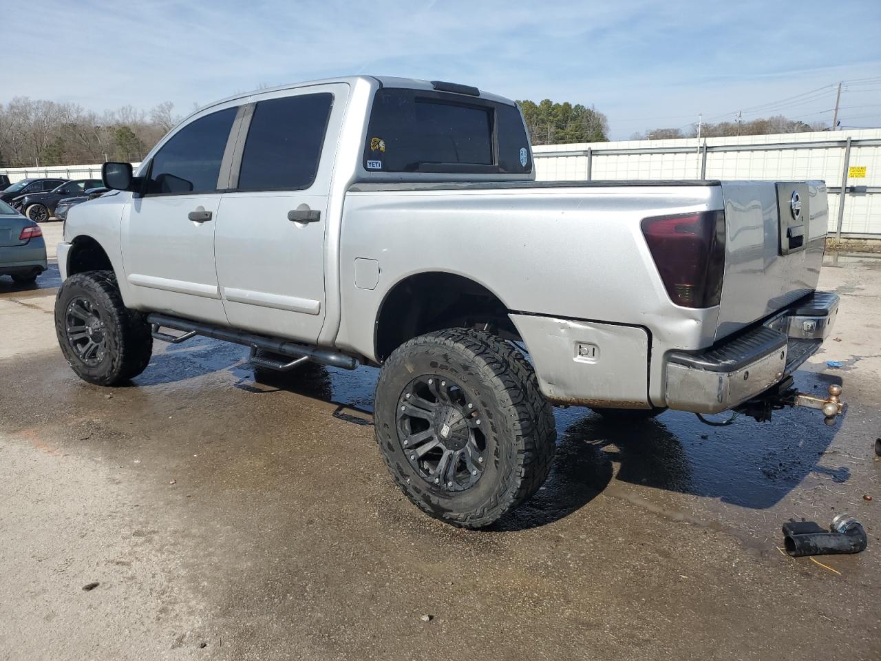 2006 Nissan Titan - Image 2