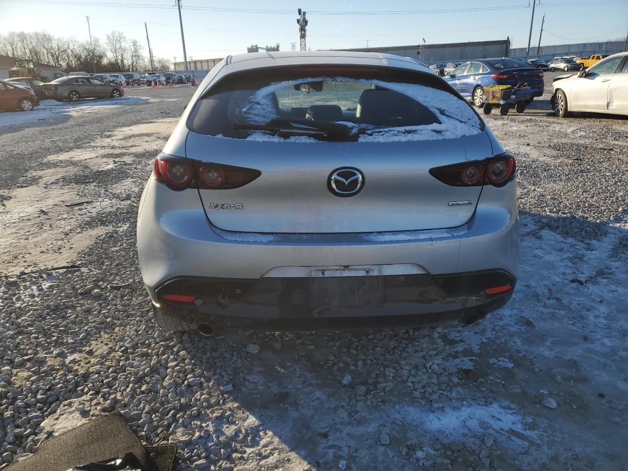 2019 Mazda 3 - Image 6