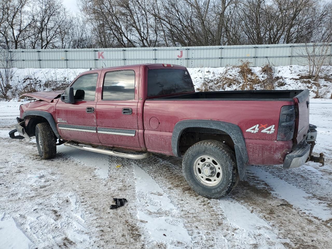 2006 Chevrolet Silverado - Image 2