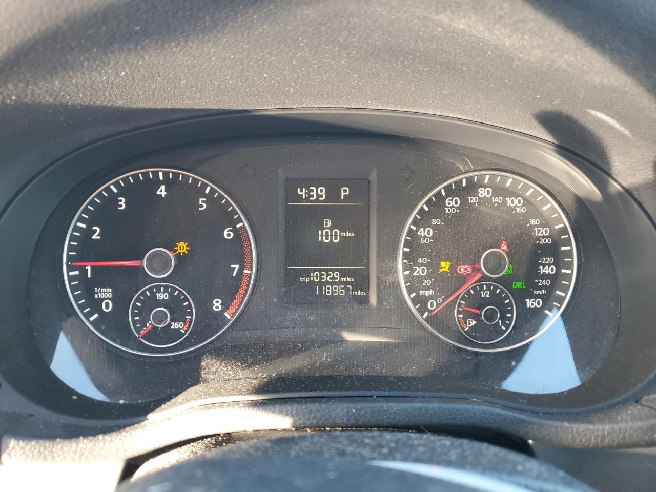 2015 Volkswagen Passat - Image 9