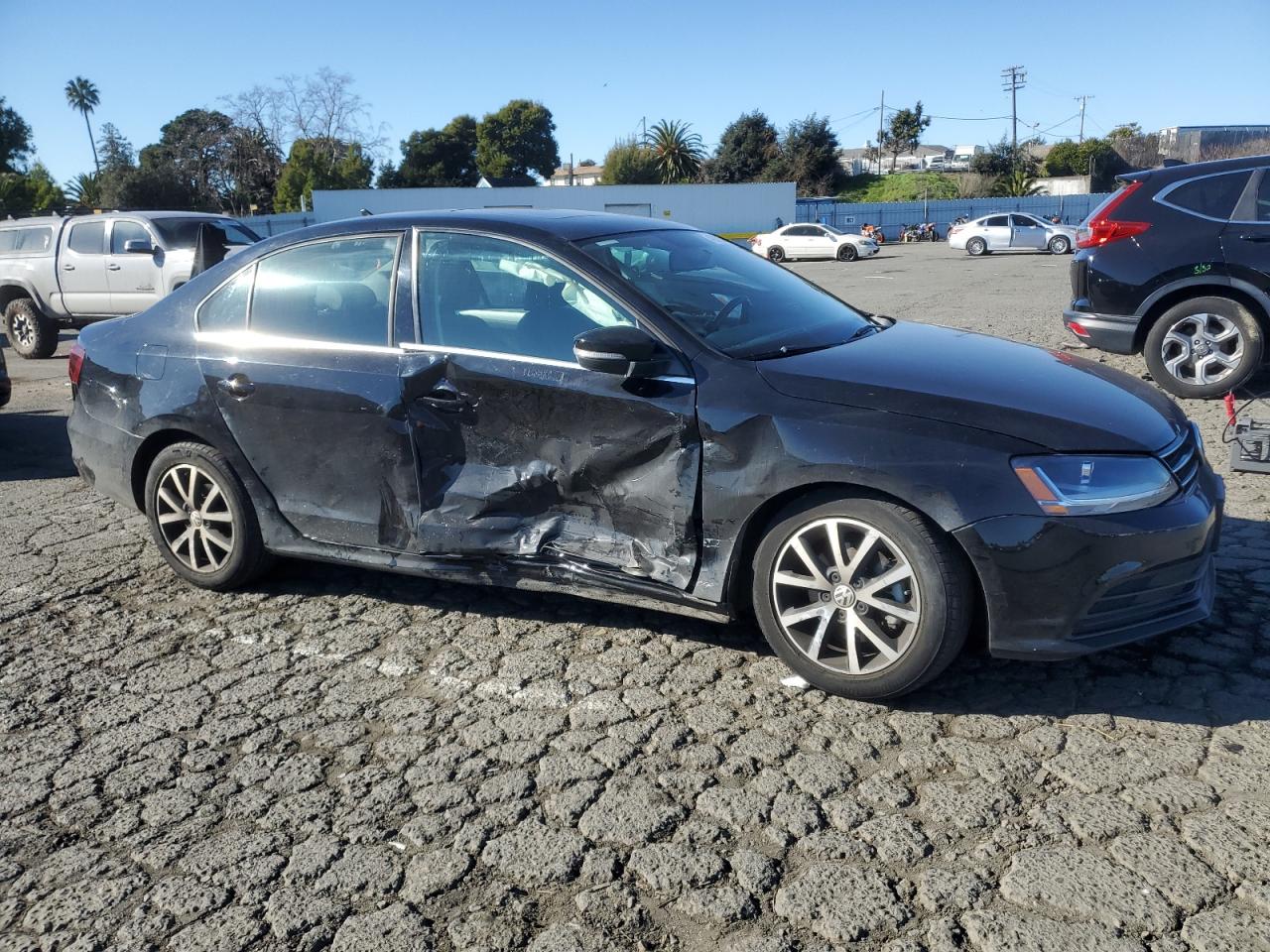 2017 Volkswagen Jetta - Image 4