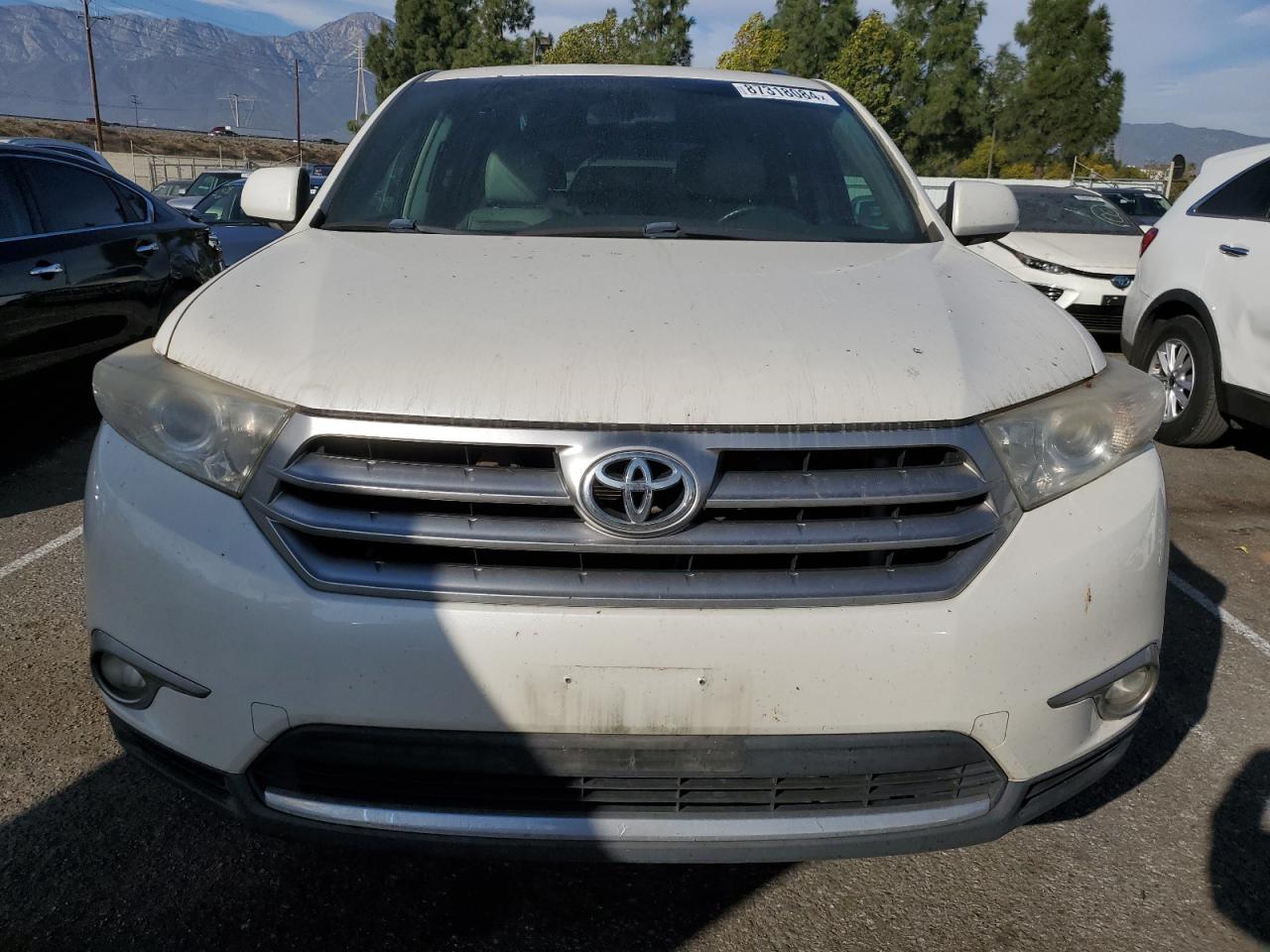 VIN 5TDYK3EH2DS127056 2013 TOYOTA HIGHLANDER no.5