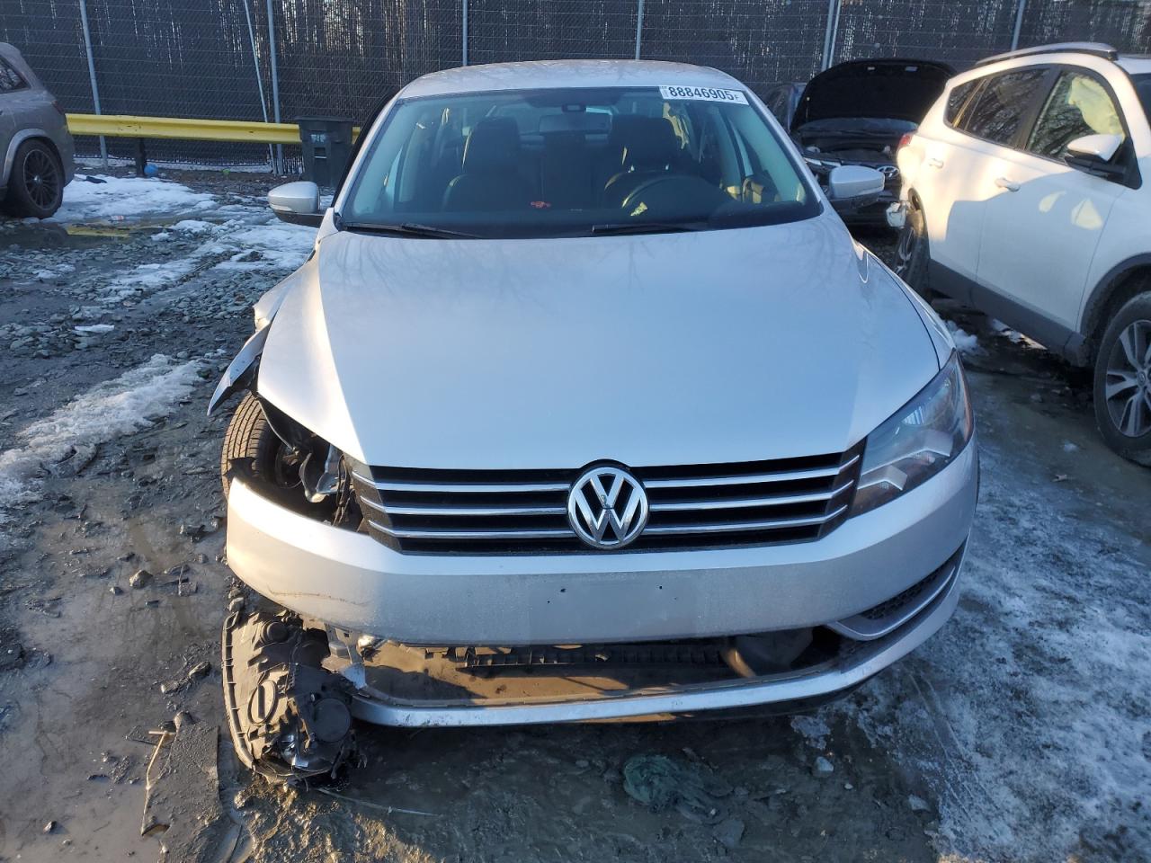 2014 Volkswagen Passat - Image 5