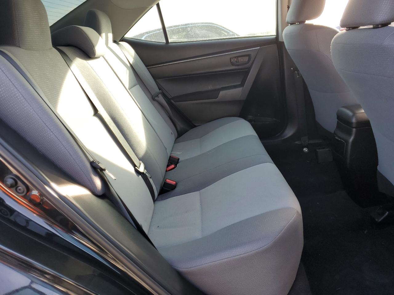 2016 Toyota Corolla L VIN: 5YFBURHE5GP384682 Lot: 42752845