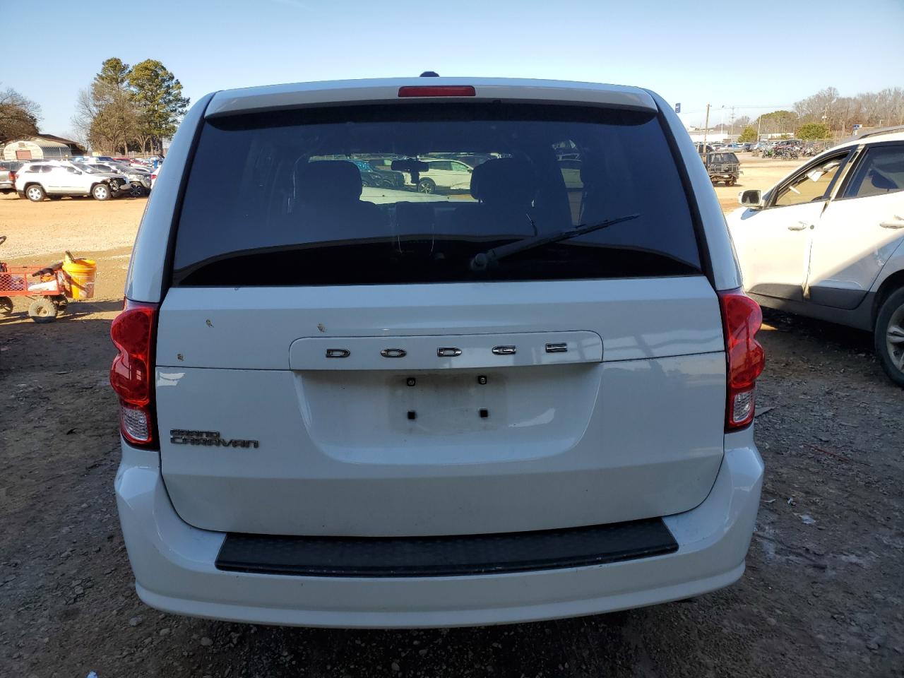 2015 Dodge Caravan - Image 6