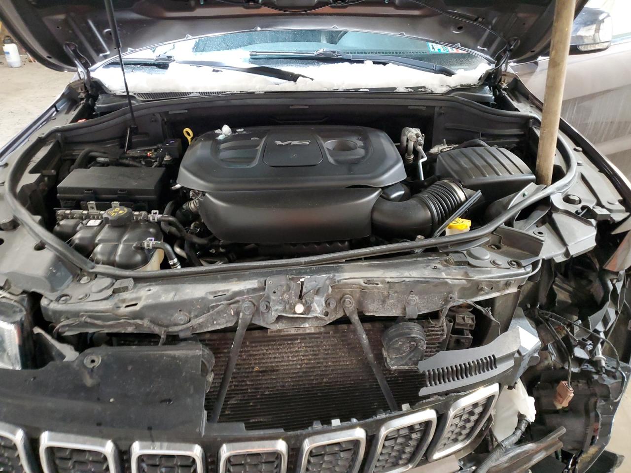 2018 Jeep Grand Cherokee - Image 12