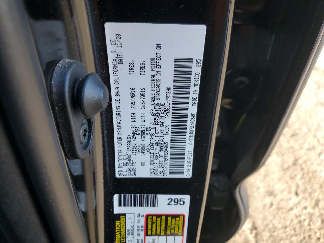 2021 Toyota Tacoma - Image 12