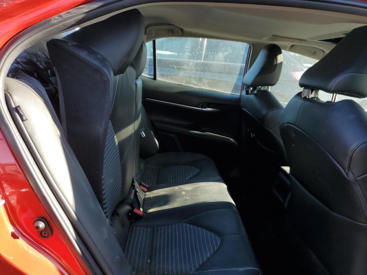 2021 Toyota Camry - Image 11