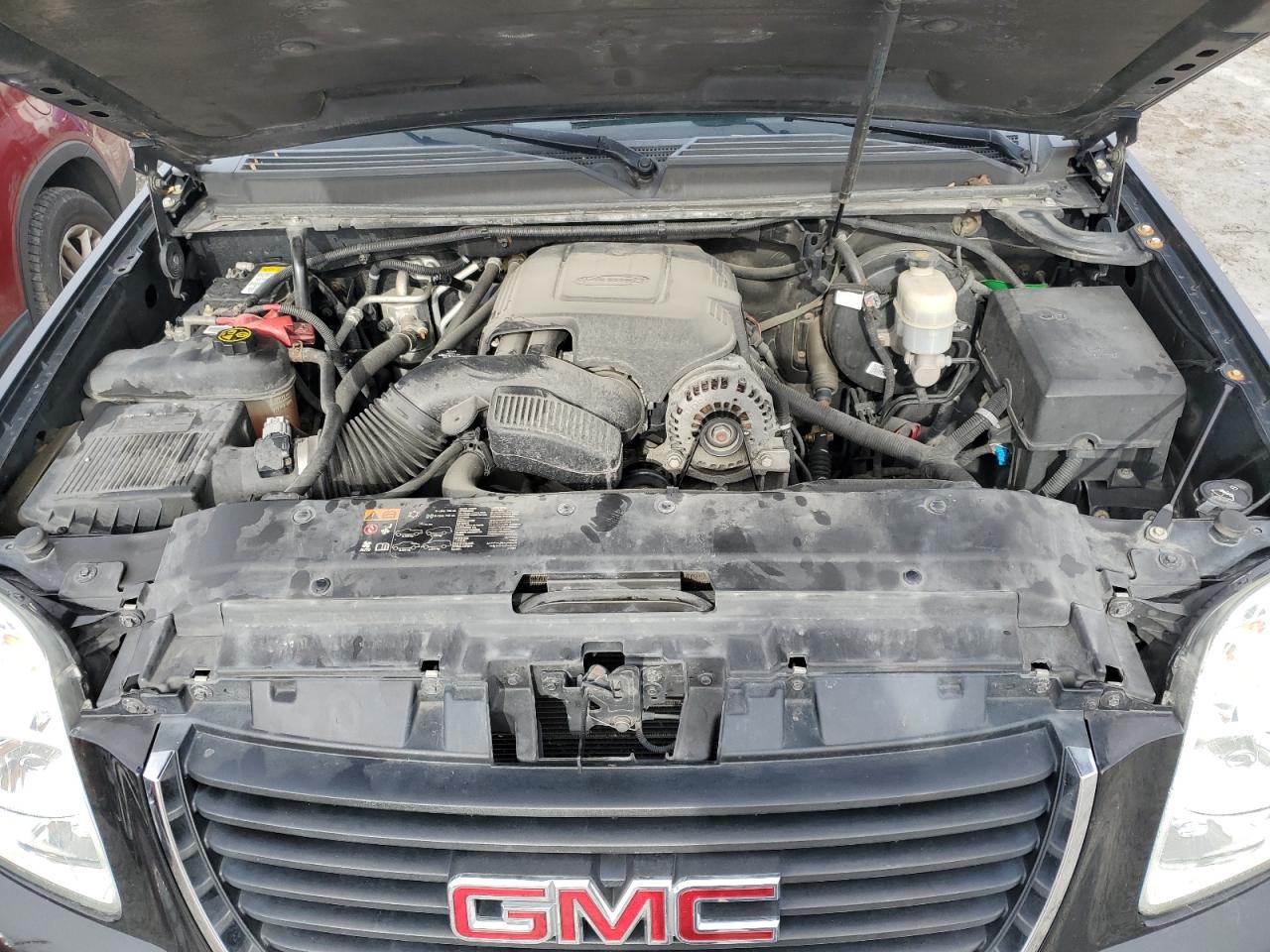 2014 GMC Yukon - Image 12
