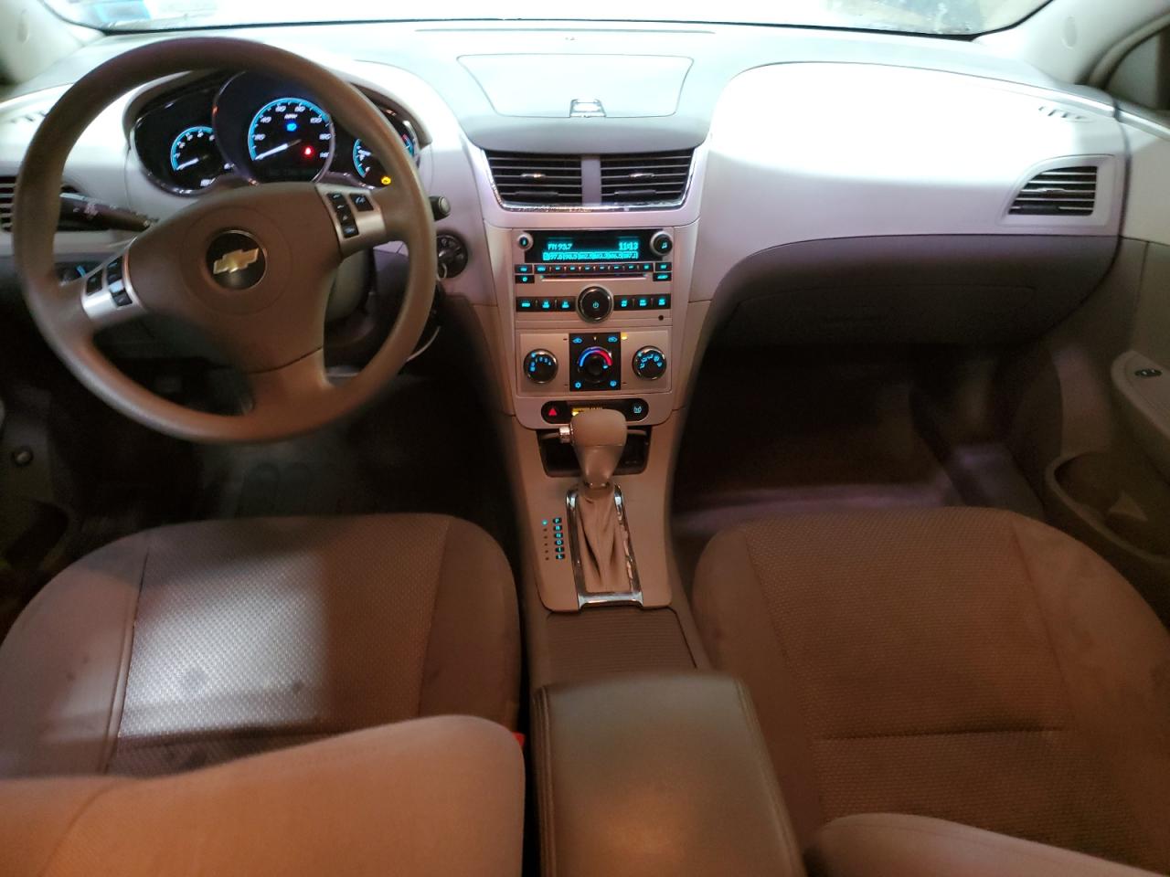 2009 Chevrolet Malibu - Image 8