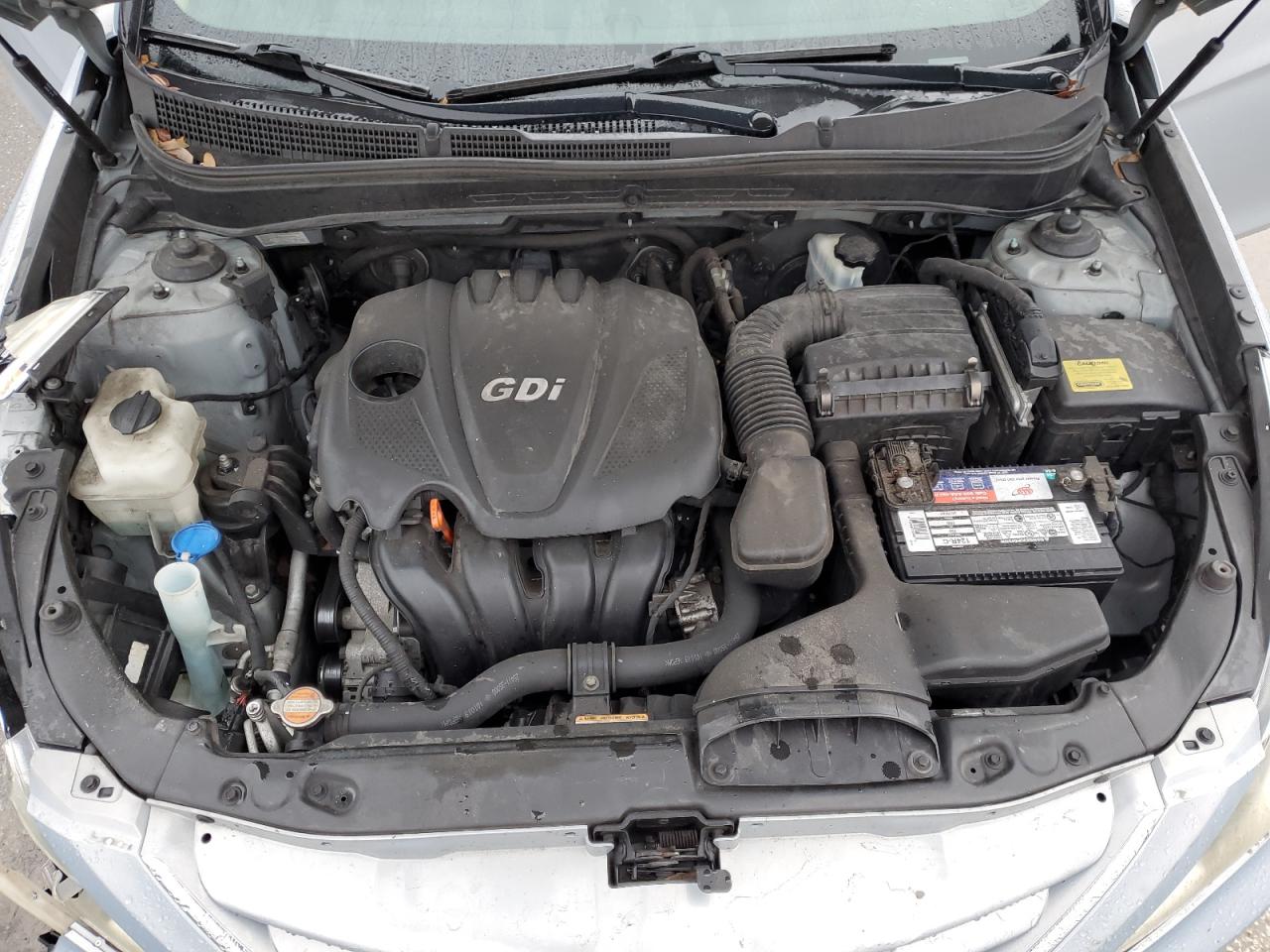 2011 Hyundai Sonata - Image 12