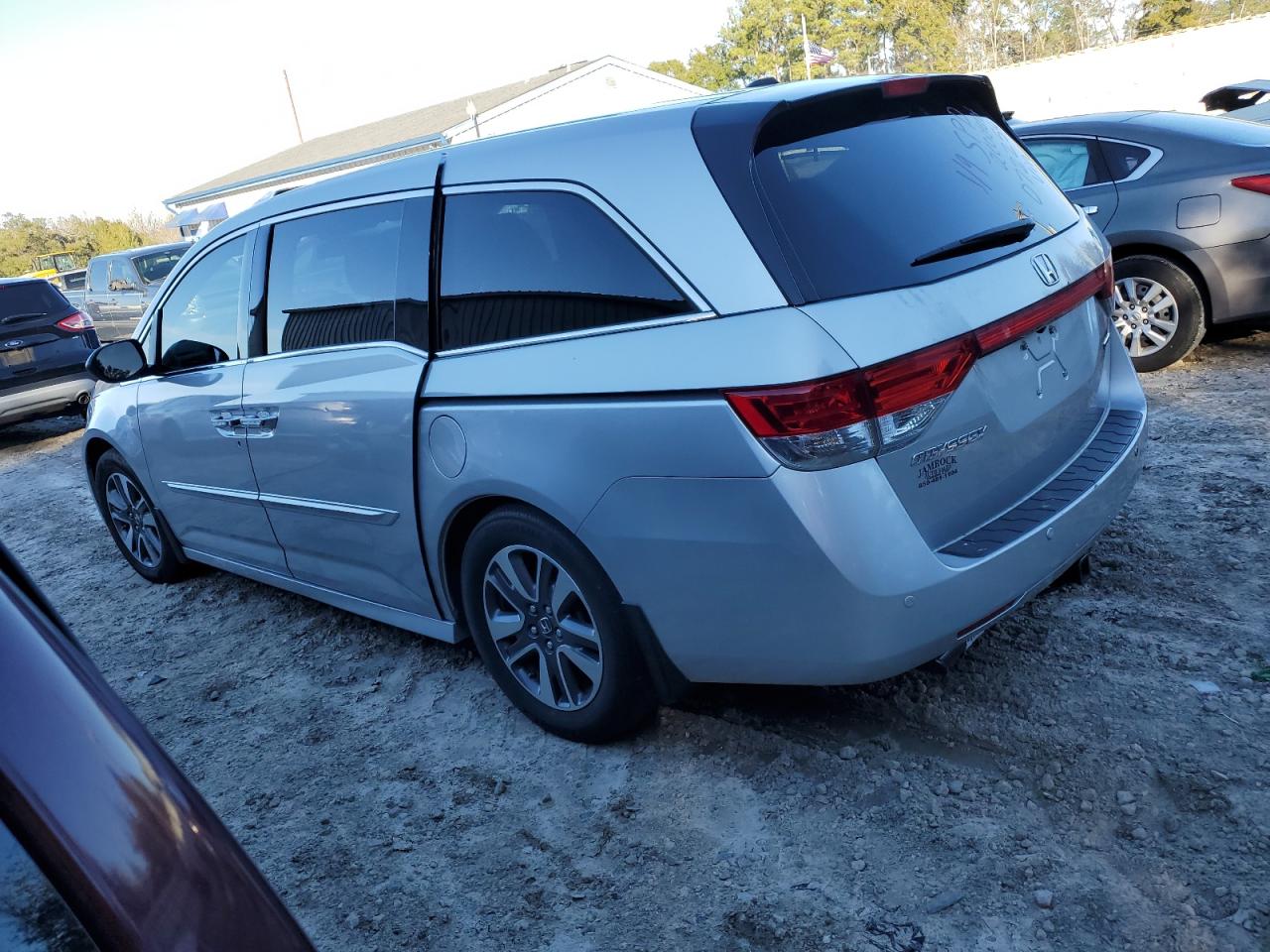 2014 Honda Odyssey - Image 2