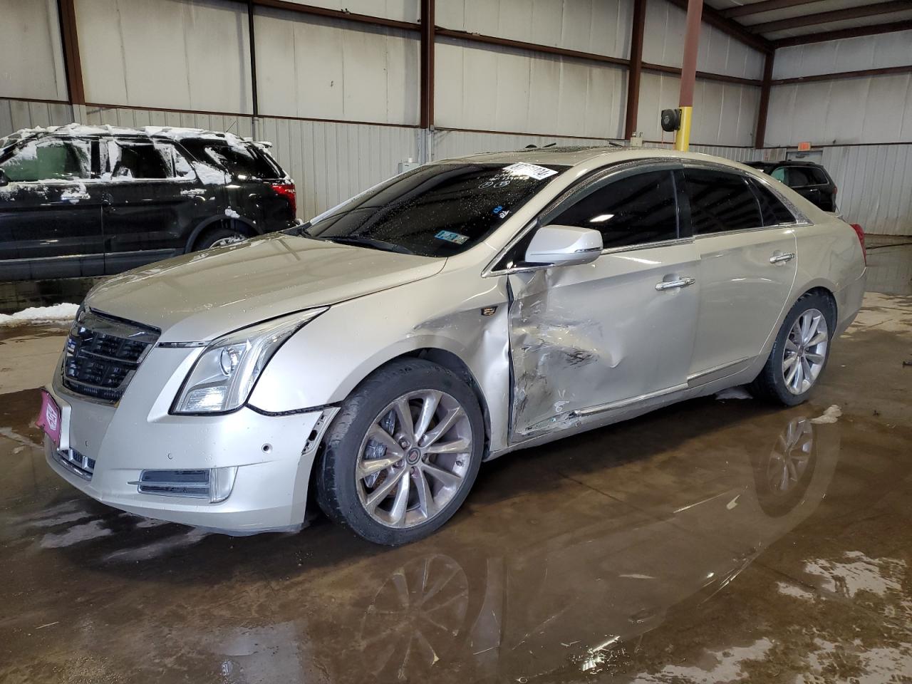 2013 Cadillac XTS - Image 1