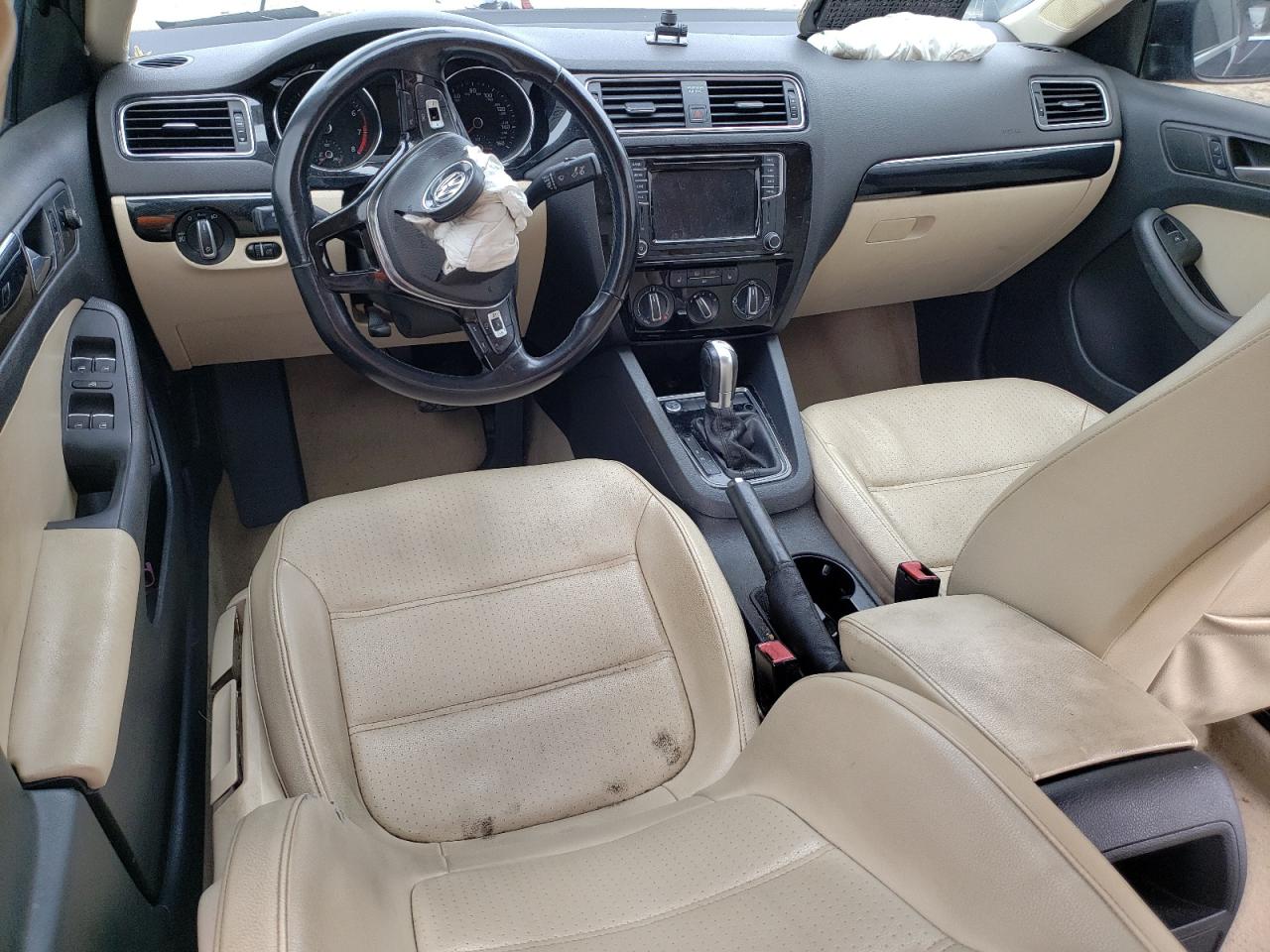 2016 Volkswagen Jetta - Image 8