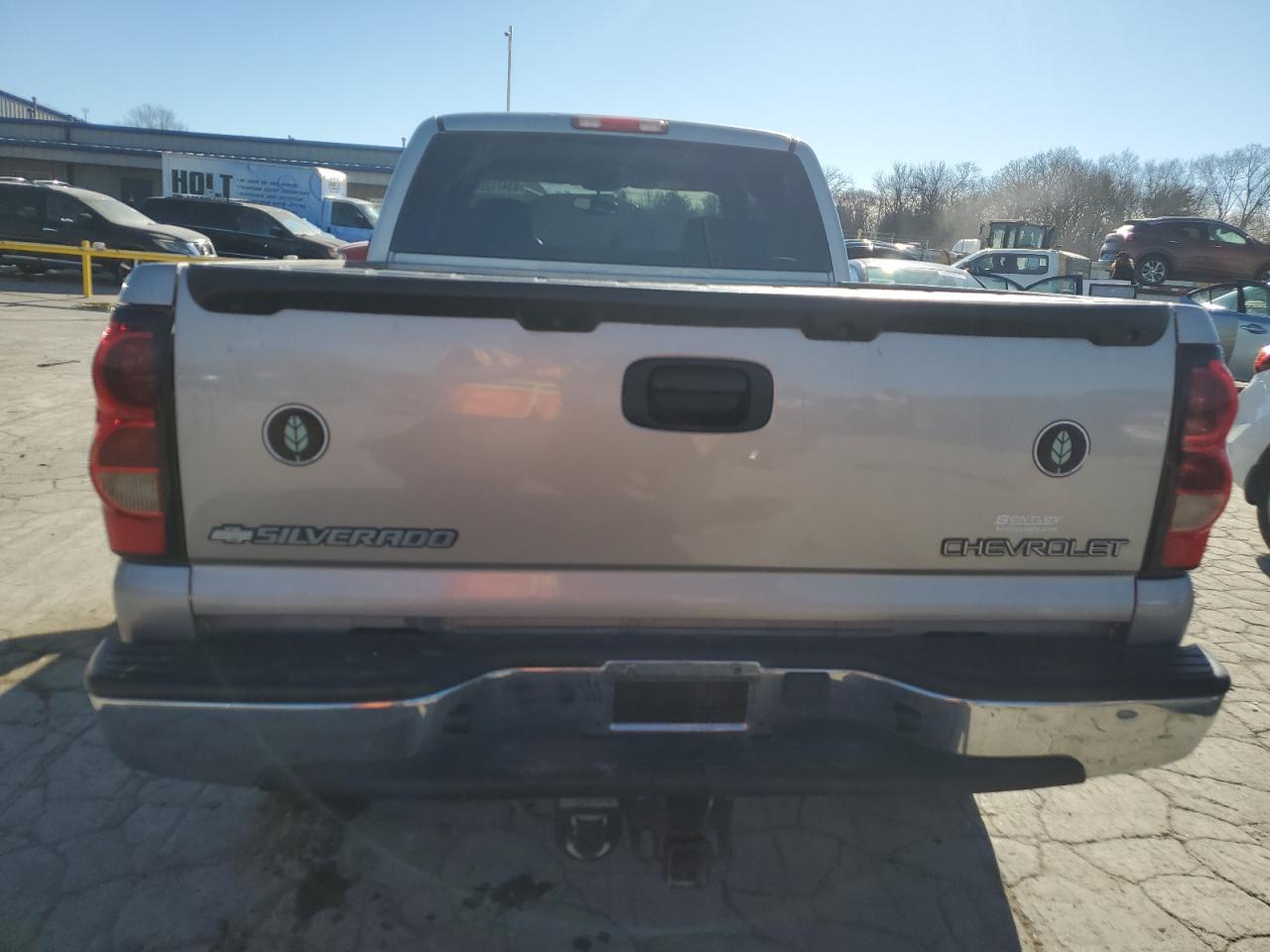 2004 Chevrolet Silverado - Image 6