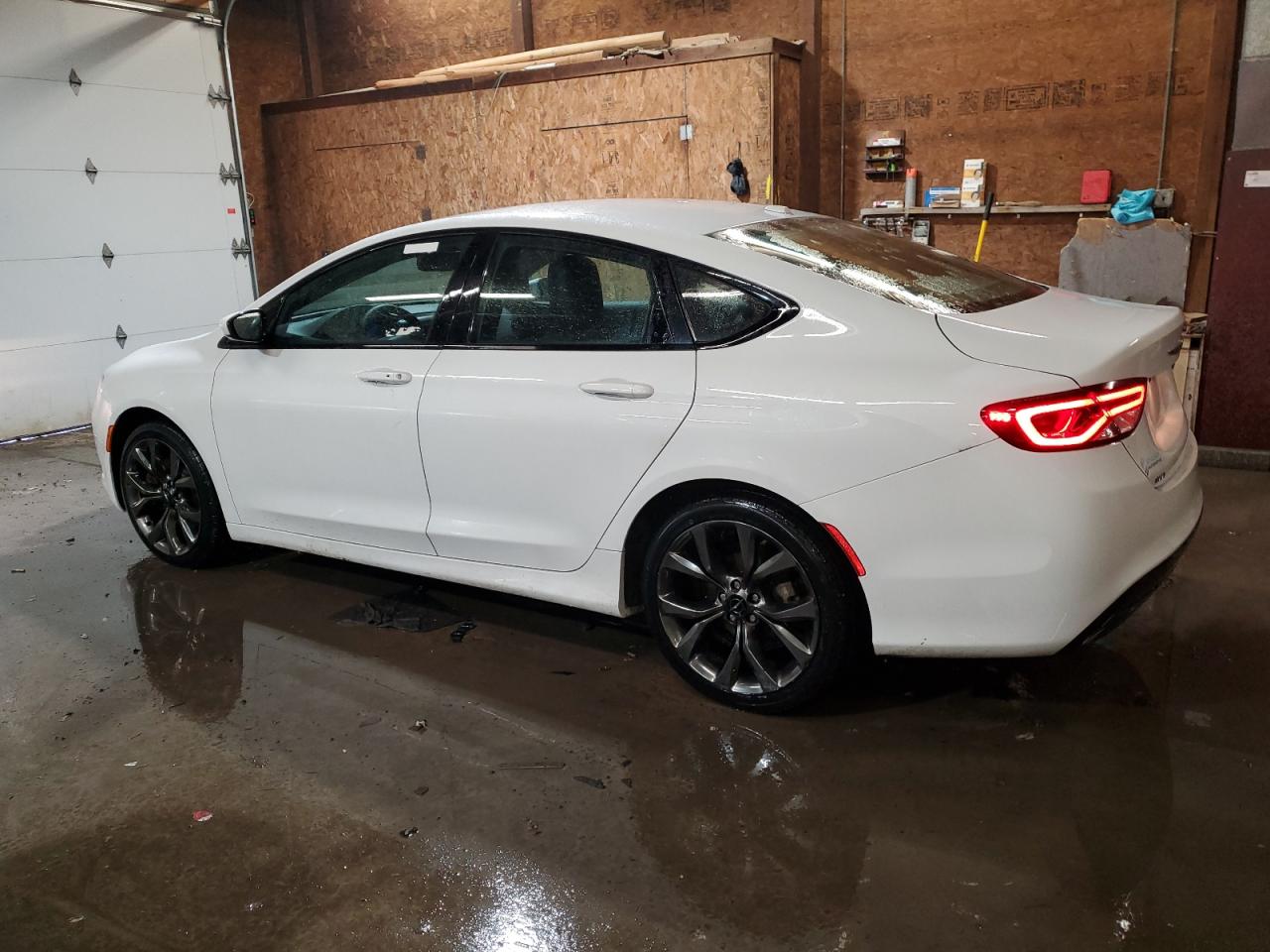 2015 Chrysler 200 - Image 2