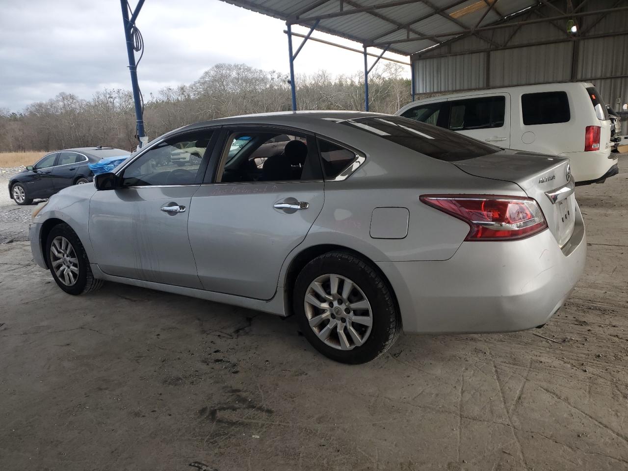 2013 Nissan Altima - Image 2