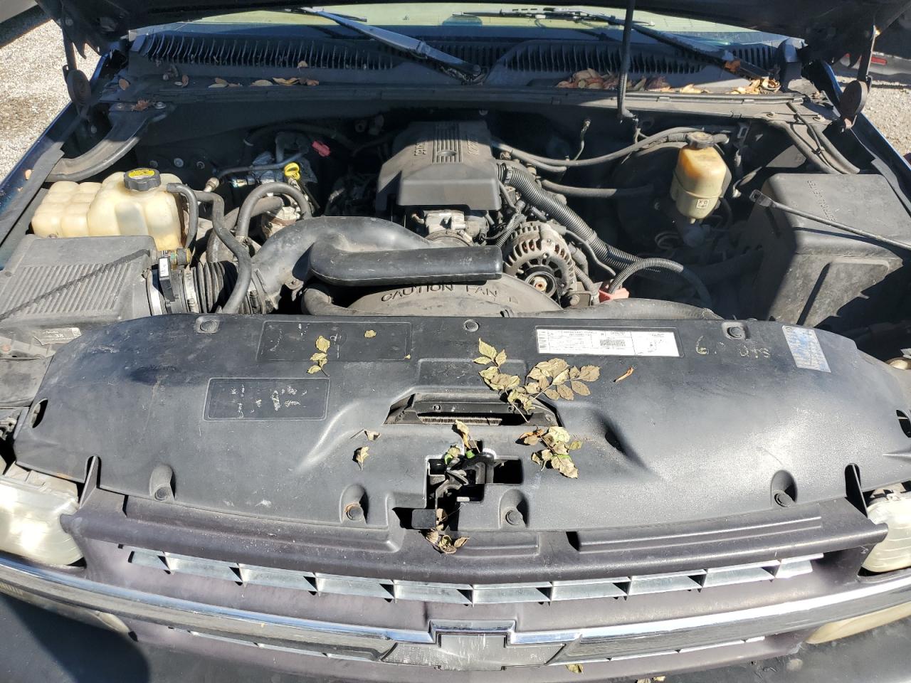 1999 Chevrolet Silverado - Image 11