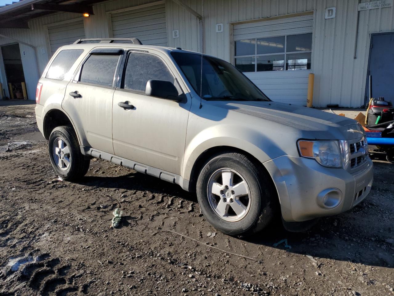 2011 Ford Escape - Image 4
