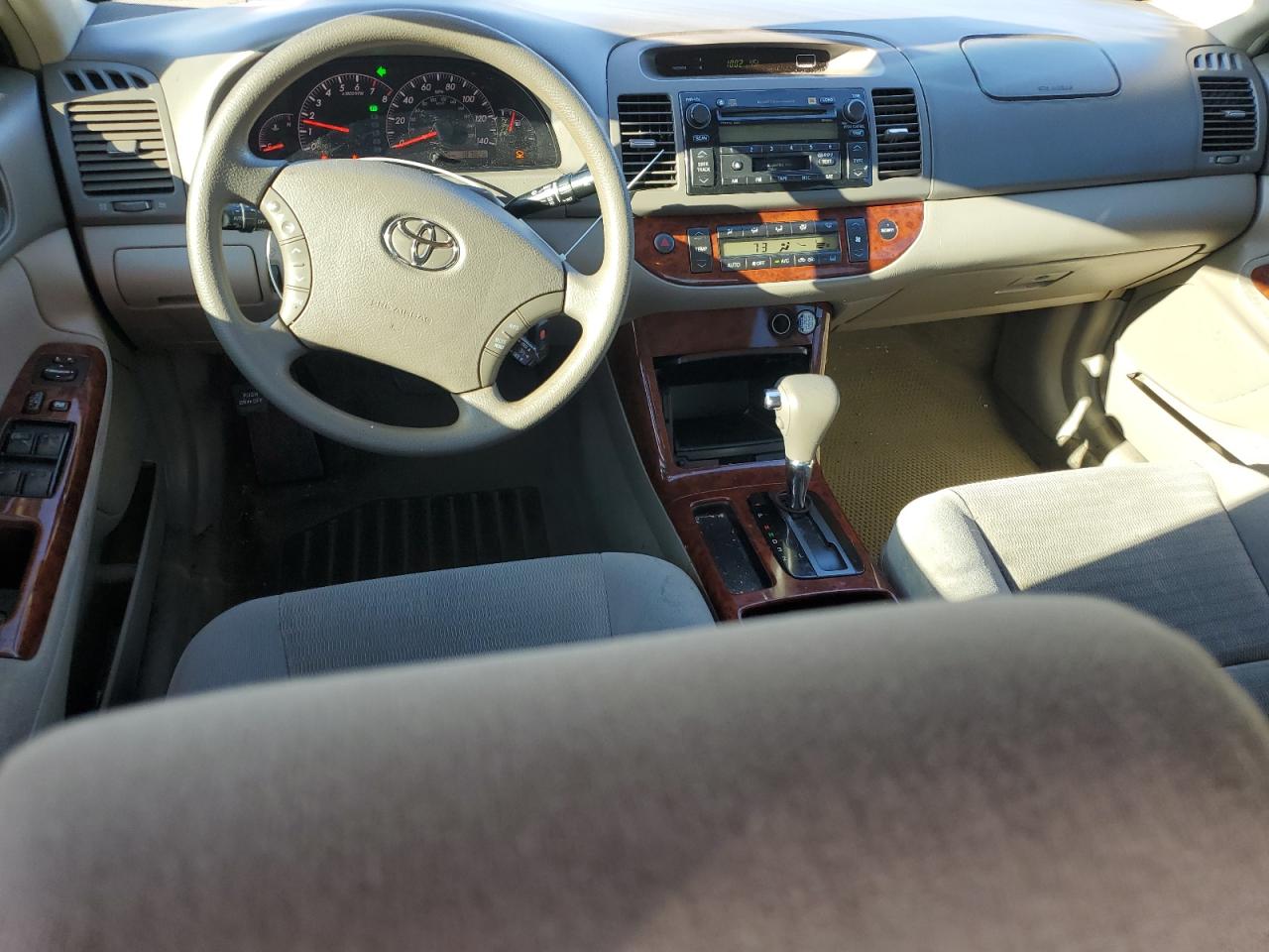 2005 Toyota Camry - Image 8
