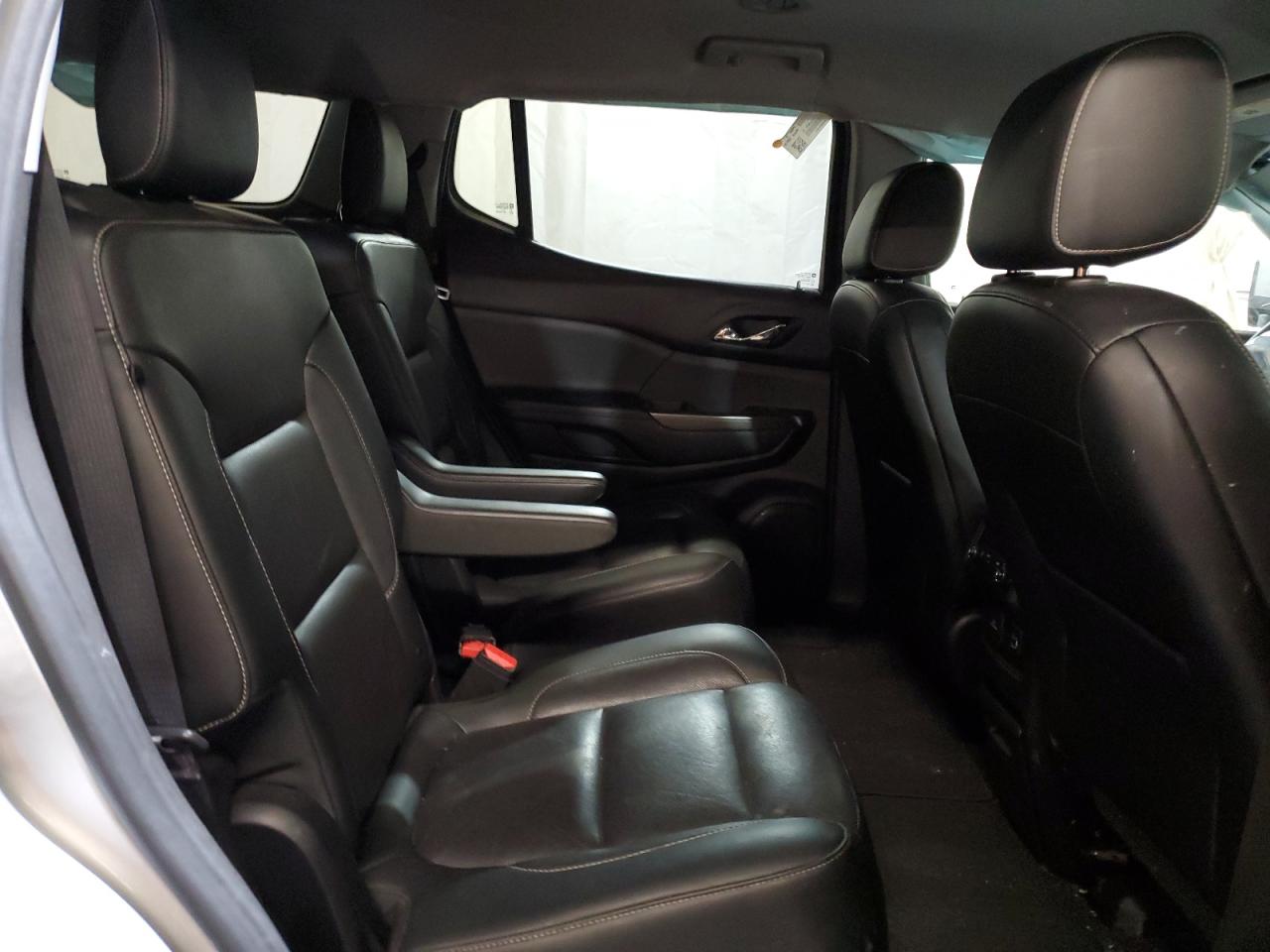 2019 GMC Acadia - Image 11