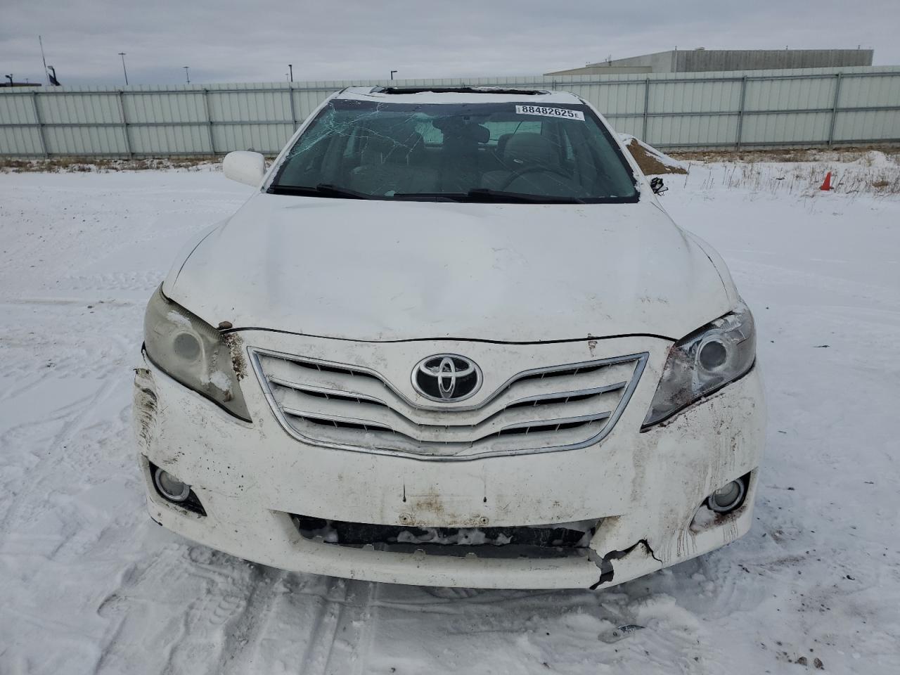 2011 Toyota Camry - Image 5