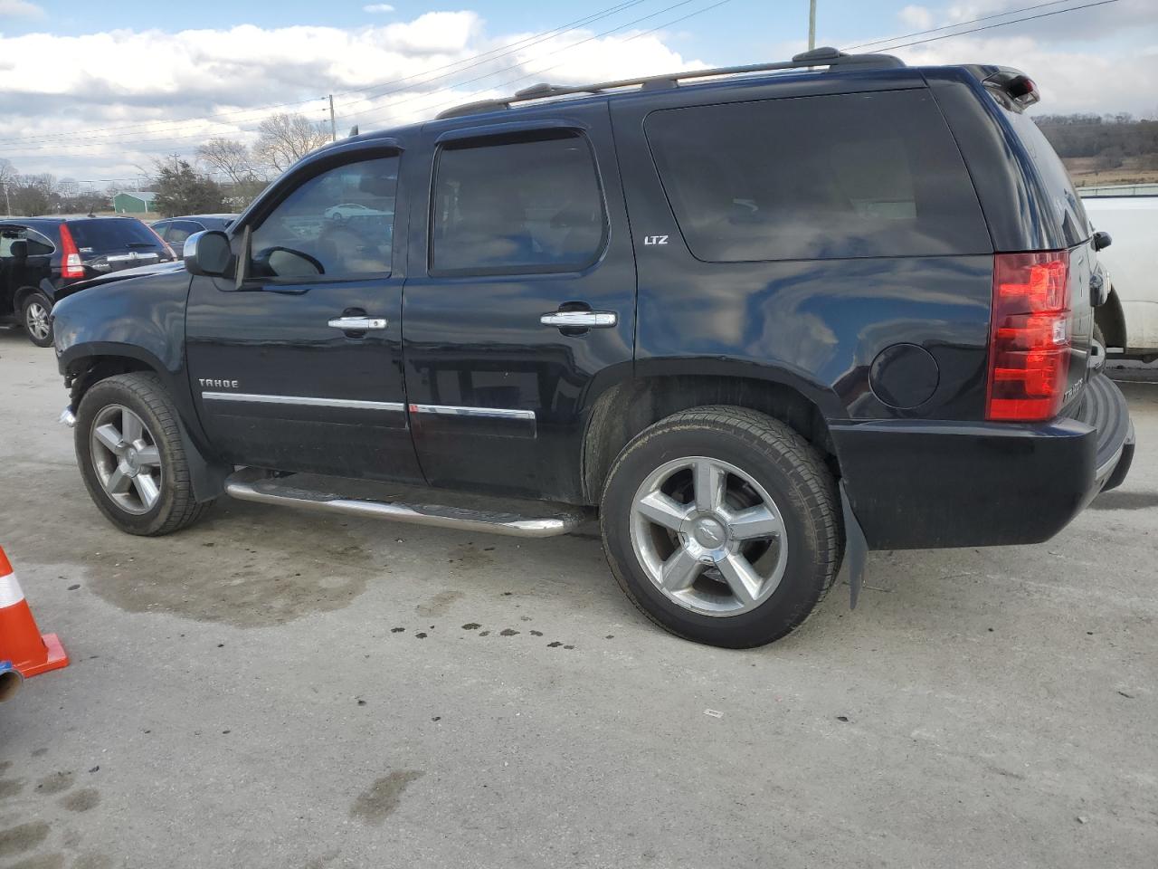 2013 Chevrolet Tahoe - Image 2